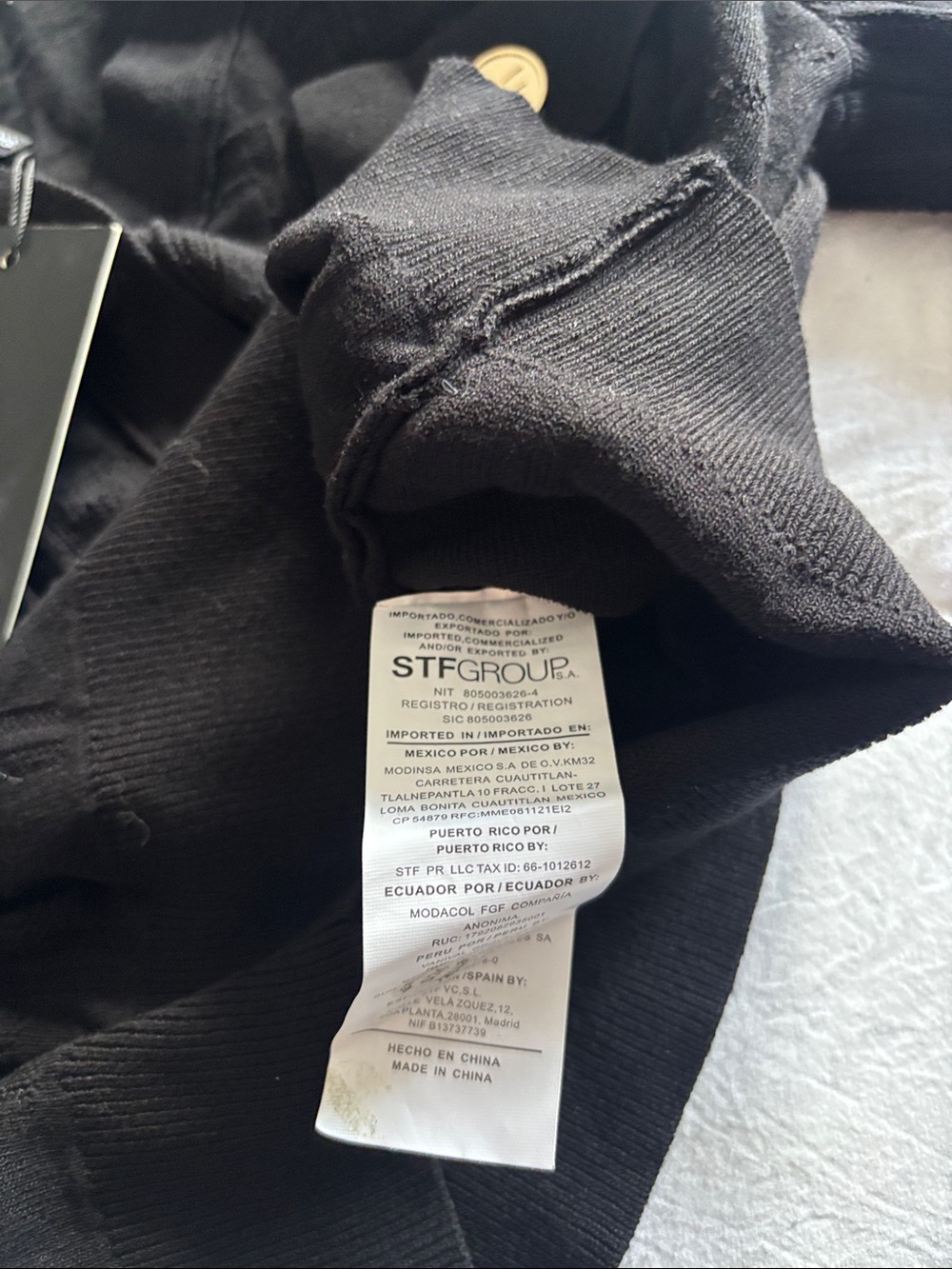 Studio F black crop top sweater - Picture 9 of 10